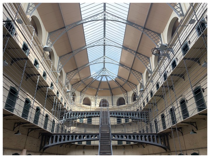 68AC8870-0A9F-41C9-AFE7-D87B8405DD79